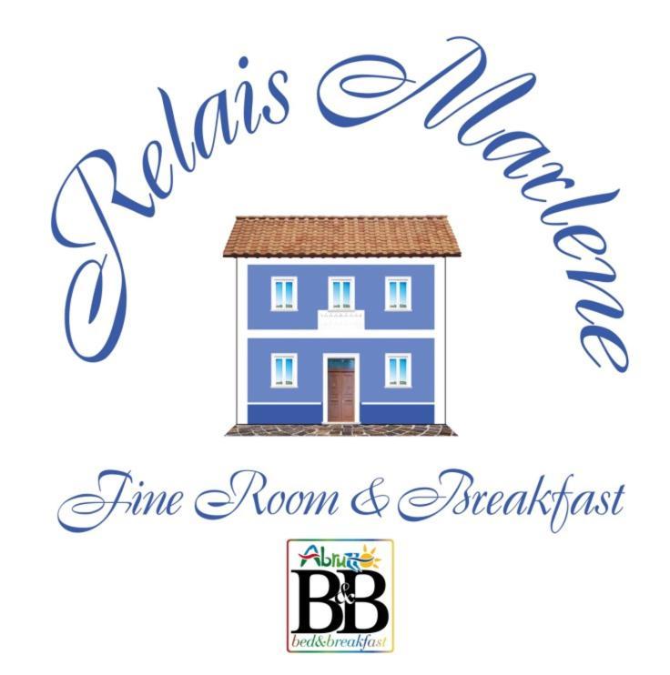 Relais Marlene Bed and Breakfast Avezzano Eksteriør billede